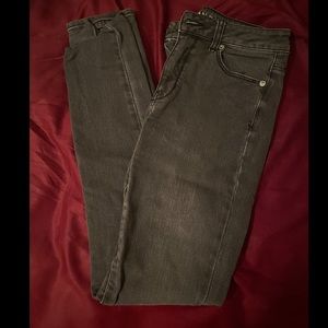 Grey American Eagle skinny jeans